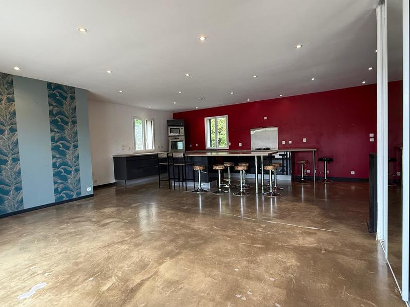 Maison - 152 m² - 6 pièces