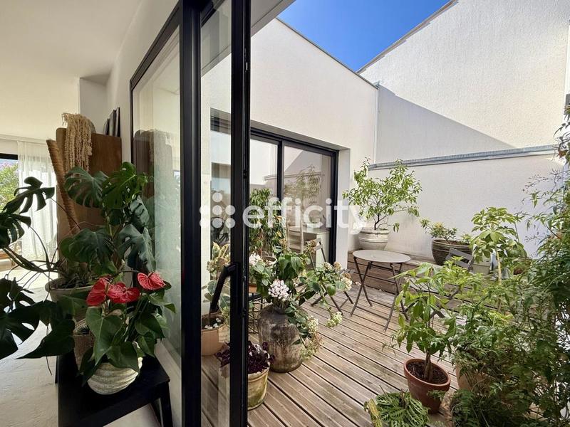 Maison - 104 m² - 4 pièces