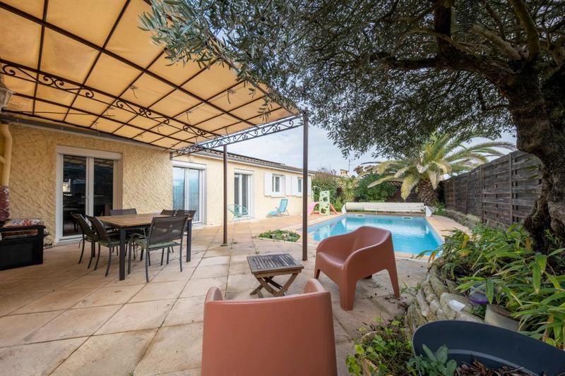 Maison - 137 m² - 4 pièces