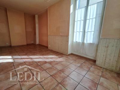 Maison de village - 117 m² - 4 pièces