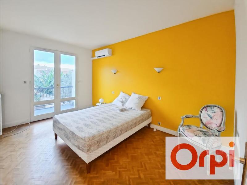 Appartement - 85 m² - 2 pièces