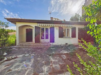 Maison - 141 m² - 5 pièces