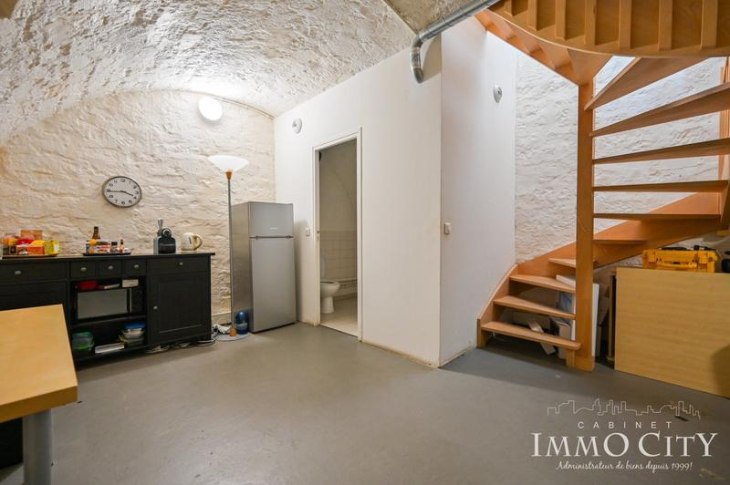 Local commercial - 61 m² - 4 pièces