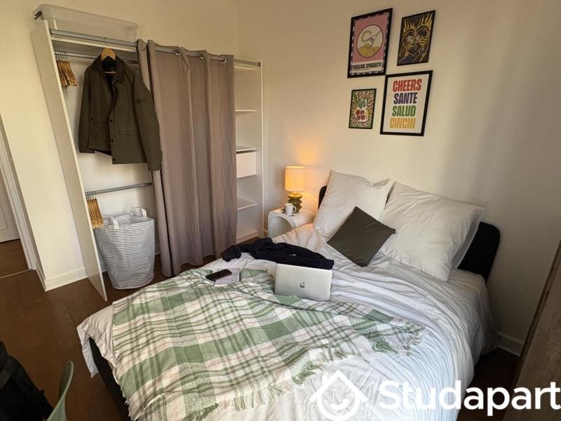 Chambre - 9 m² - 1 pièce