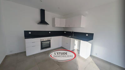 Maison - 74 m² - 4 pièces