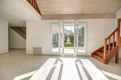 Maison - 152 m² - 6 pièces