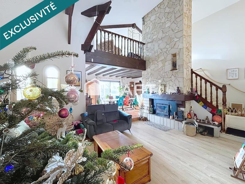 Maison - 230 m² - 7 pièces