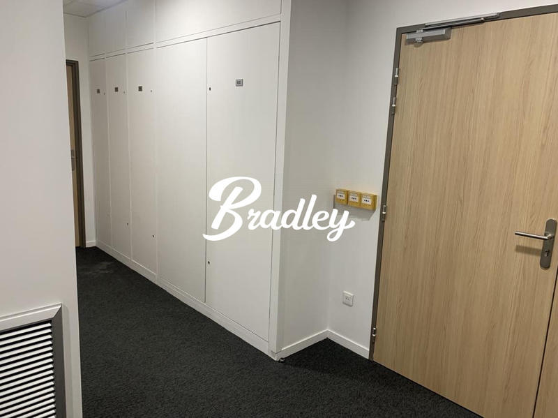 Bureau - 650 m²