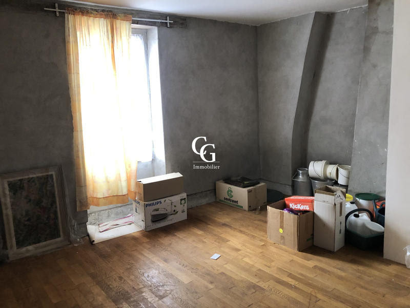 Maison ancienne - 242 m² - 11 pièces