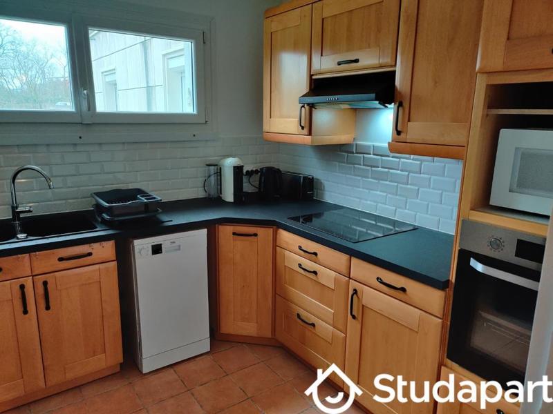 Chambre - 14 m² - 1 pièce