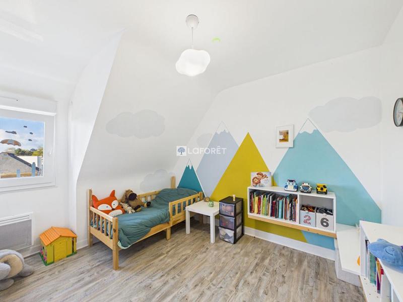 Maison - 95 m² - 5 pièces