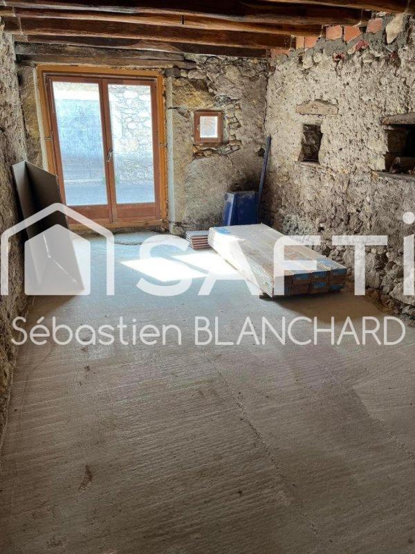 Maison - 180 m² - 7 pièces