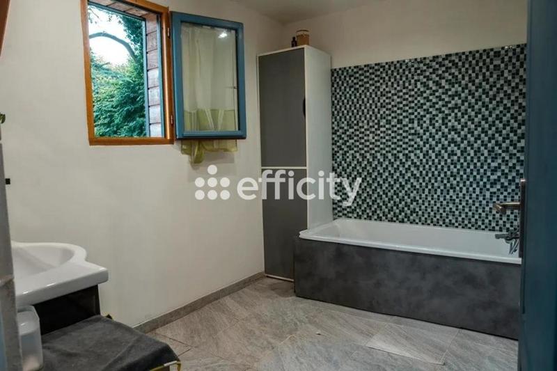 Château - 230 m² - 9 pièces