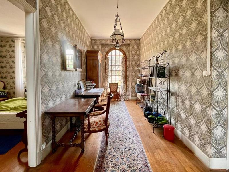 Maison - 388 m² - 10 pièces