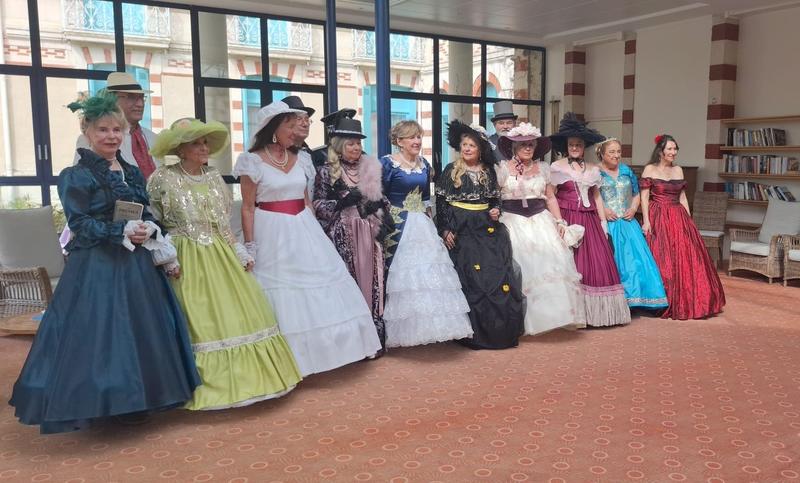 Animation costumée au Régina