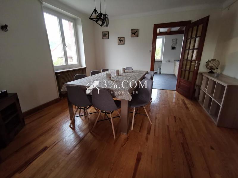 Maison - 260 m² - 11 pièces