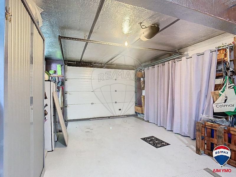 Maison - 220 m² - 6 pièces