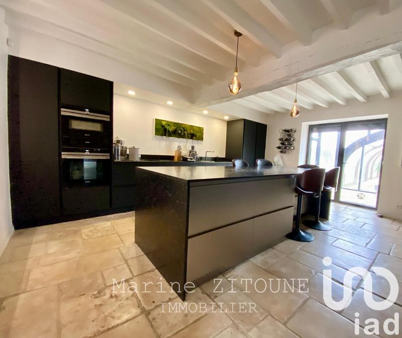 Maison - 533 m² - 20 pièces