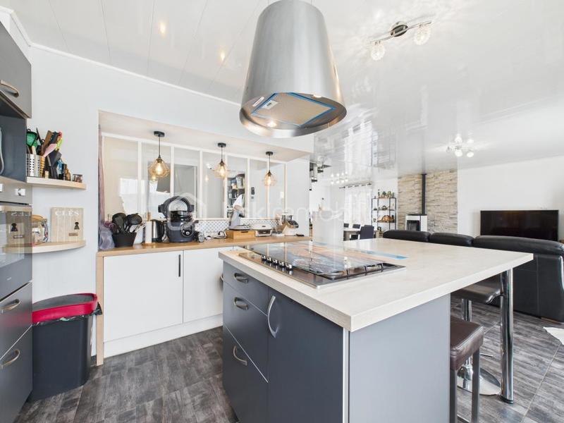 Maison - 148 m² - 6 pièces