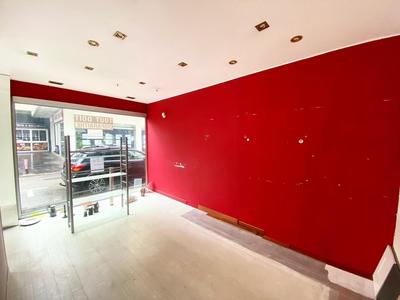 Local commercial - 70 m² - 3 pièces