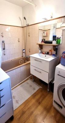 Maison traditionnelle - 87 m² - 4 pièces