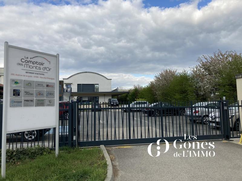 Local commercial - 38 m² - 3 pièces