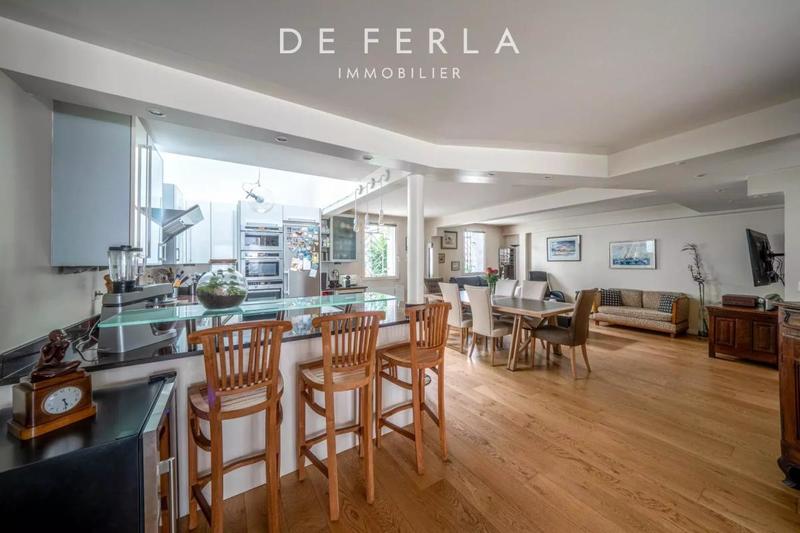 Maison de ville - 162 m² - 7 pièces