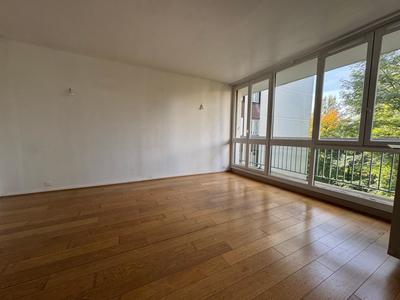 Appartement - 77 m² - 4 pièces