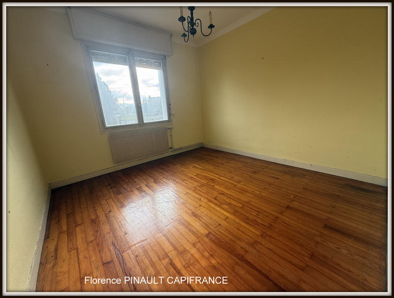 Maison - 176 m² - 8 pièces