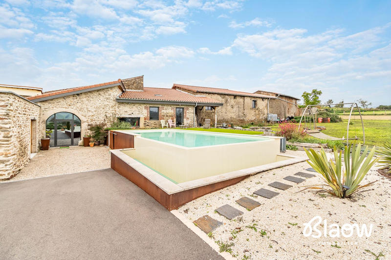 Ferme - 272 m² - 8 pièces