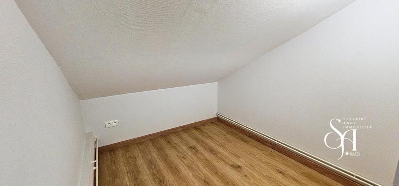 Maison - 140 m² - 8 pièces