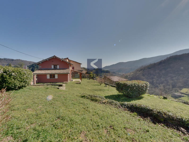 Maison - 95 m² - 3 pièces