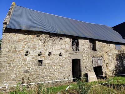 Maison en pierre - 140 m² - 2 pièces