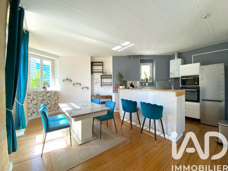 Appartement - 94 m² - 3 pièces