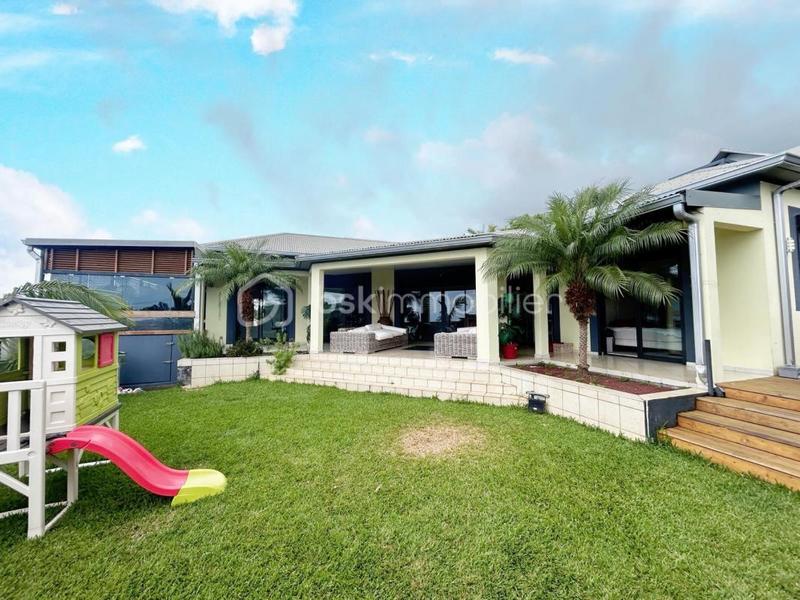 Villa - 180 m² - 6 pièces