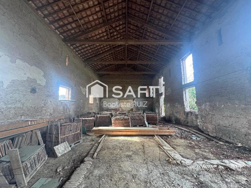 Maison - 600 m² - 1 pièce