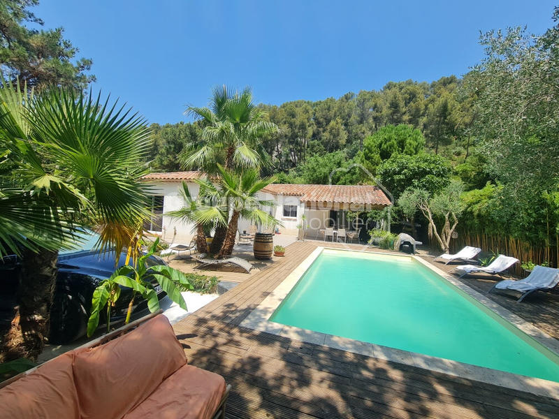 Maison - 151 m² - 6 pièces