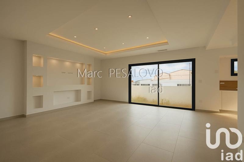 Maison - 99 m² - 4 pièces