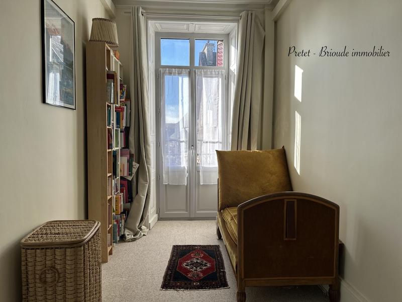 Maison - 206 m² - 14 pièces