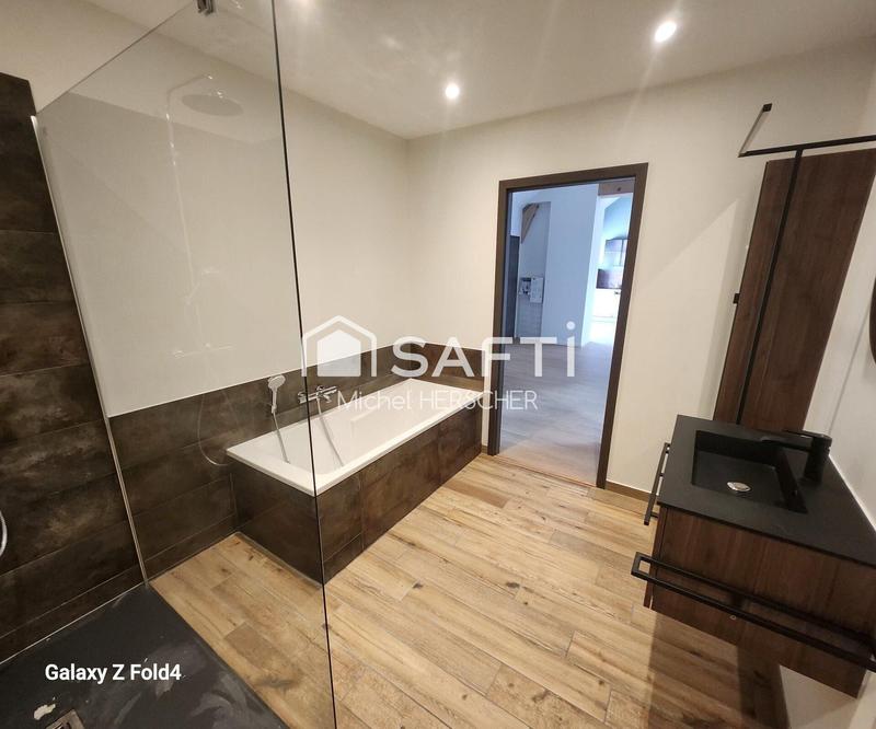 Appartement - 98 m² - 4 pièces