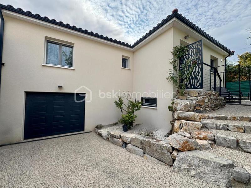 Maison - 86 m² - 5 pièces