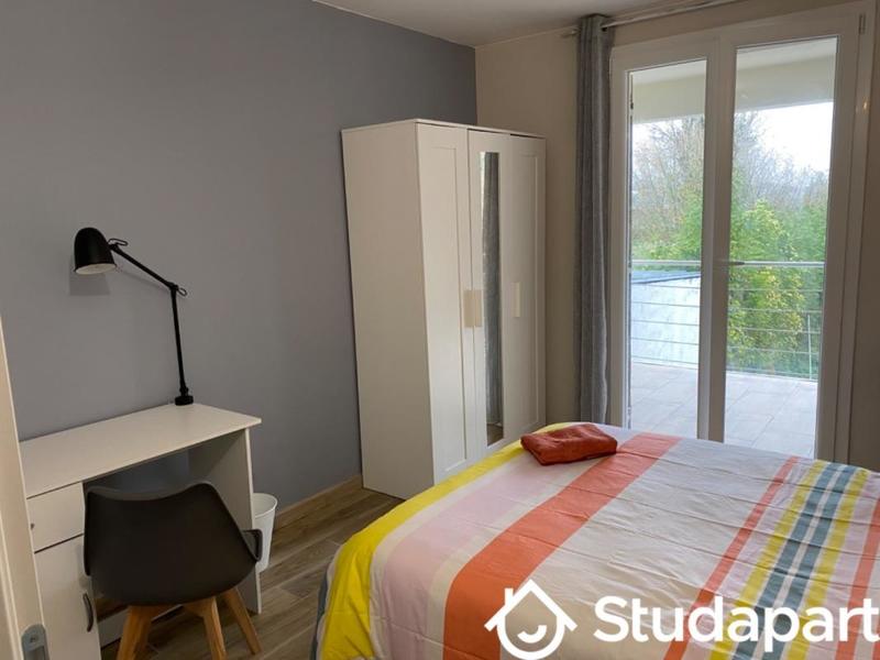 Chambre - 10 m² - 1 pièce