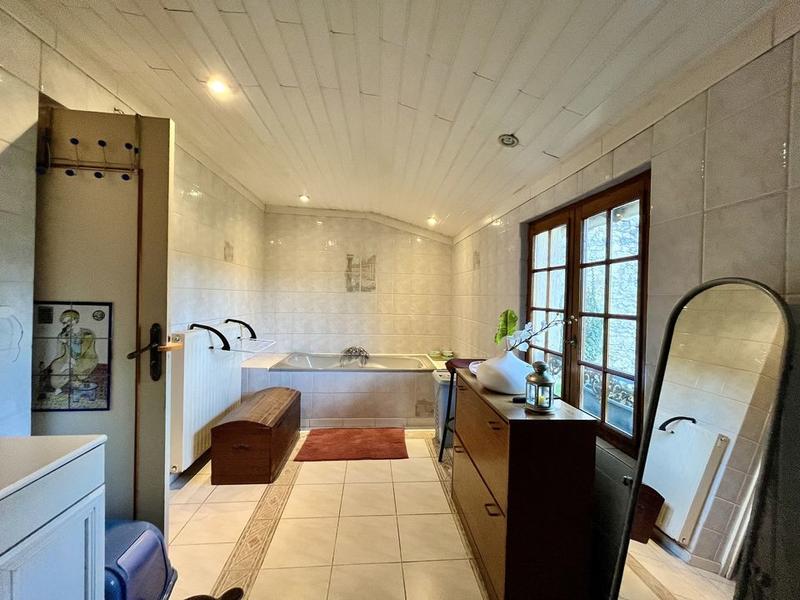 Maison - 127 m² - 6 pièces