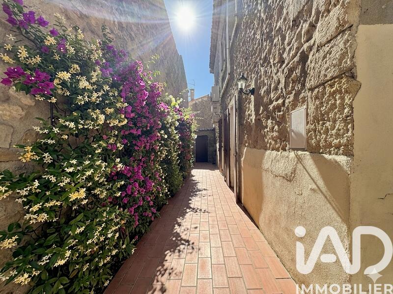 Maison - 211 m² - 5 pièces