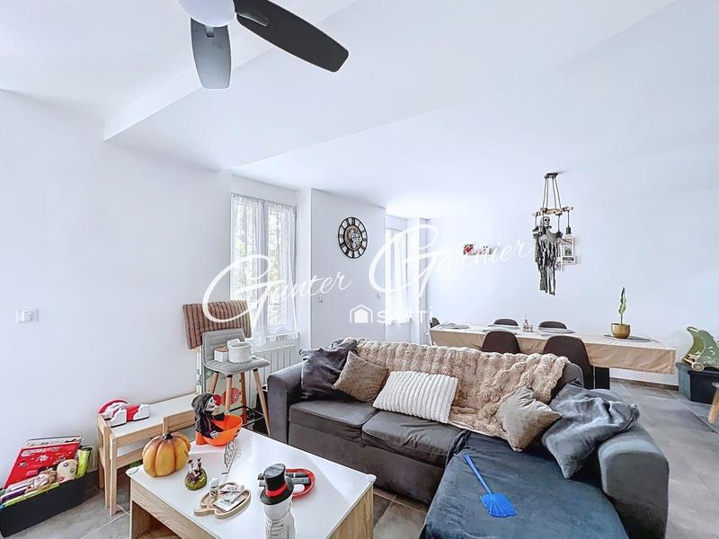 Appartement - 81 m² - 3 pièces