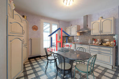 Appartement - 100 m² - 4 pièces