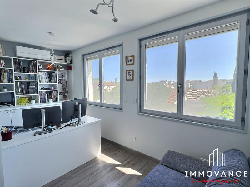 Appartement - 81 m² - 3 pièces