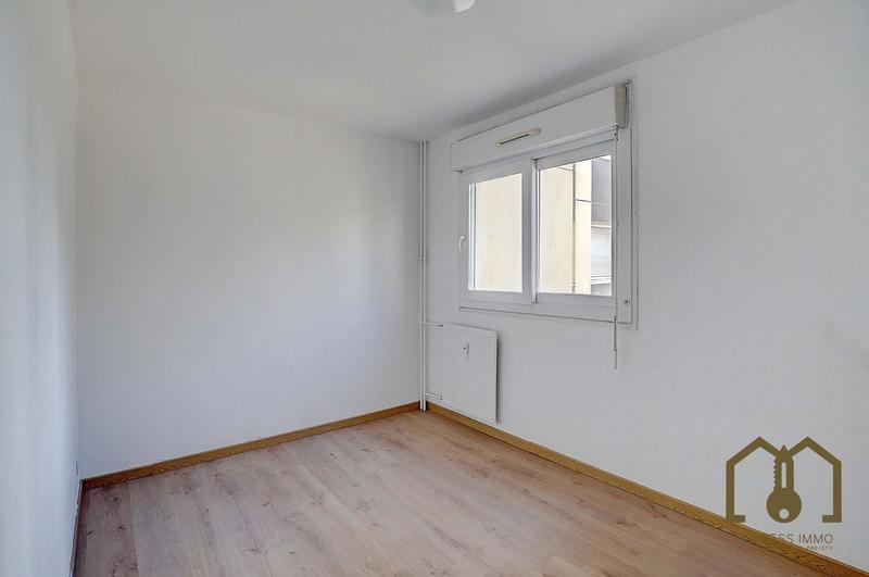 Appartement - 83 m² - 5 pièces
