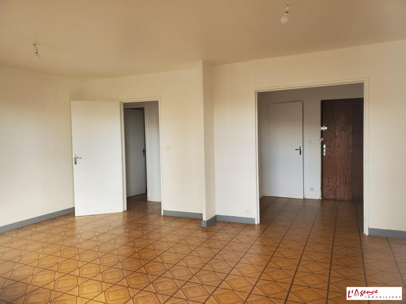 Appartement - 81 m² - 3 pièces