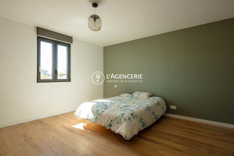 Maison contemporaine - 193 m² - 5 pièces